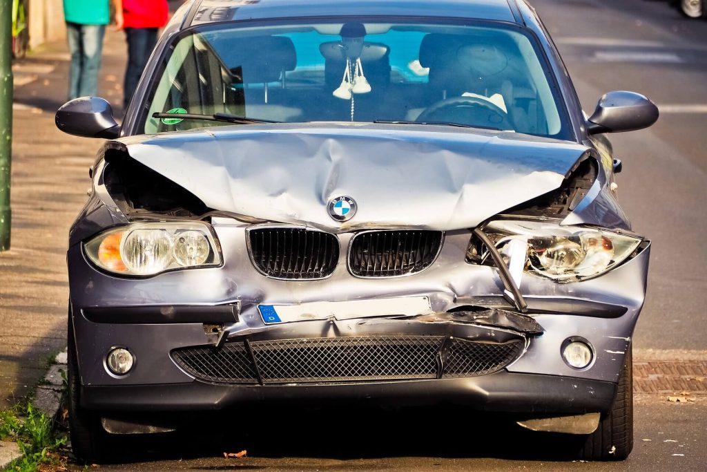 Autounfall BMW - Lackierung Unfallschaden